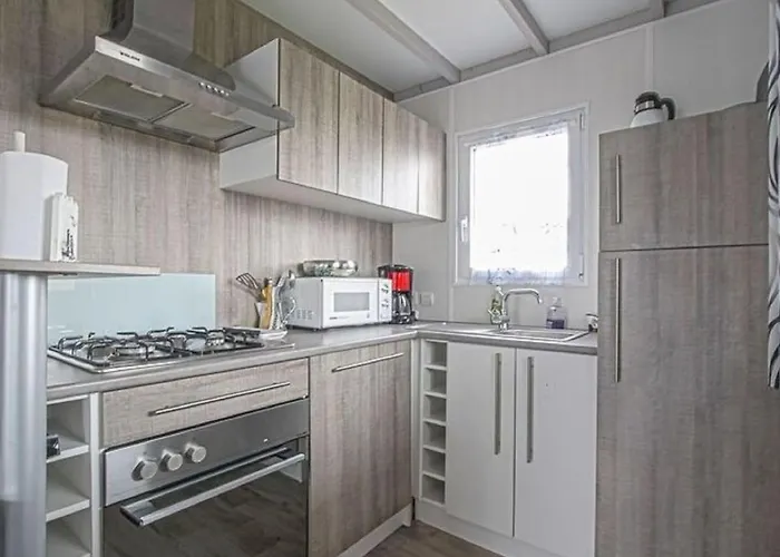 Comfort In * Grandcamp-Maisy