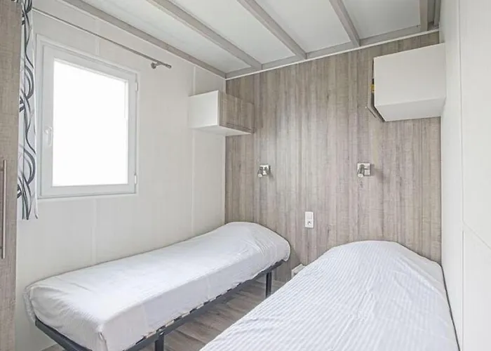 Comfort In * Grandcamp-Maisy